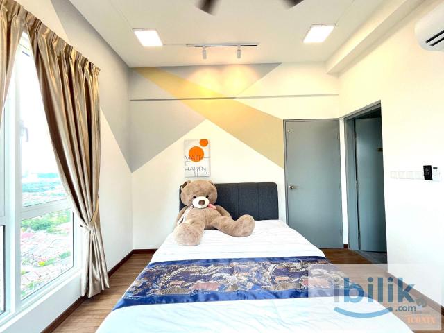 Balcony Room @ 121 Residences Bandar Utama | Stunning City View