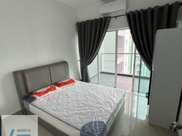Balcony Room at Razak City @LRT Salak Selatan
