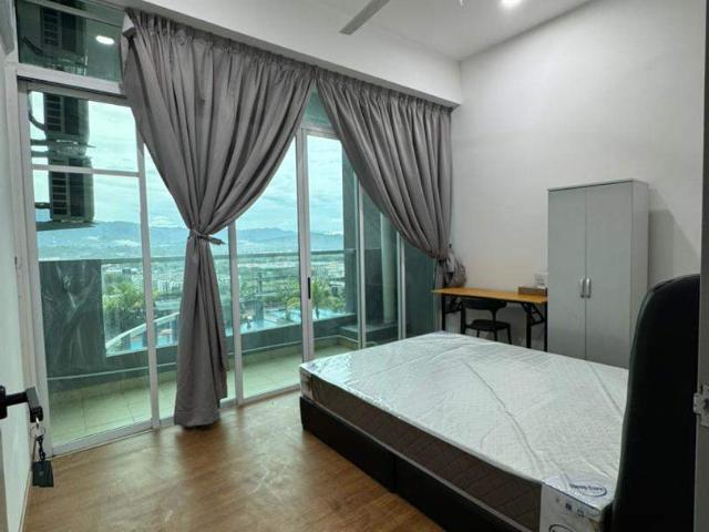 Balcony room female unit relax dan stay comfortable low deposit