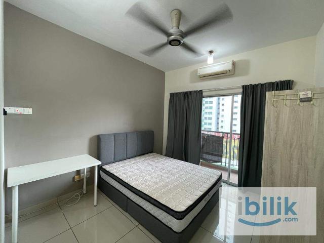 Balcony room, KLCC, TRX, LRT, KTM, UM, PJ, Bukit jalil, Pavillion, mall, Sri petaling, Mid valley, Bangsar, Sunway, ioi mall