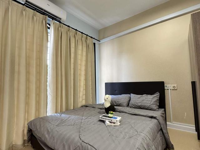 Balcony Room Location: Puncak Nusa Kelana, Ara Damansara