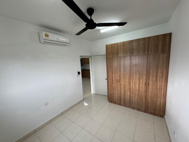 BALCONY 3 Room Alanis Kota Warisan Near KLIA Sepang Free 2 Parking