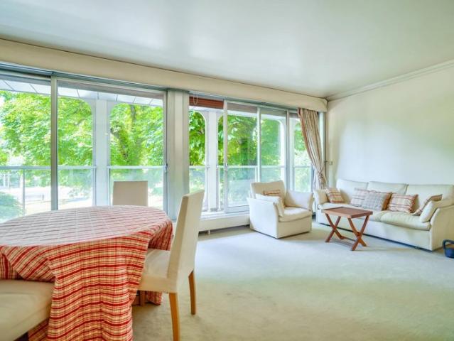 Balcon vue dégagée