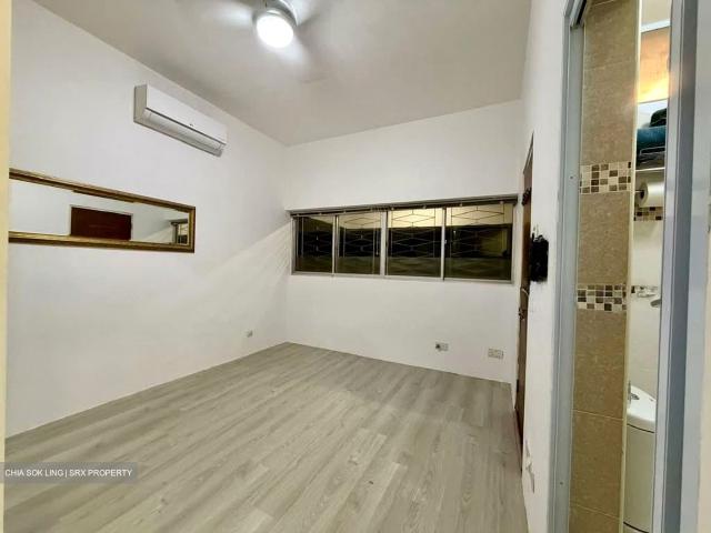 Balestier Plaza D12, Apartment