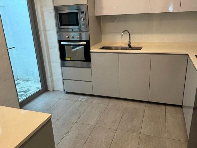 Balestier Road D12, Condominium