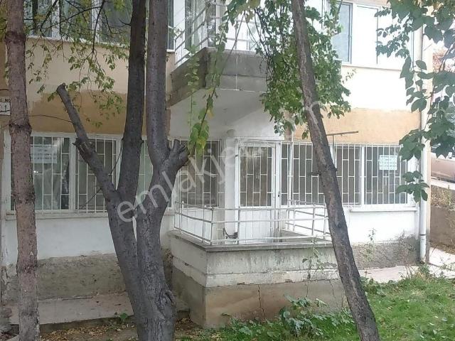 Balgat 100 Yıl İşçi Bloklarında 2+1 Kombili Daire