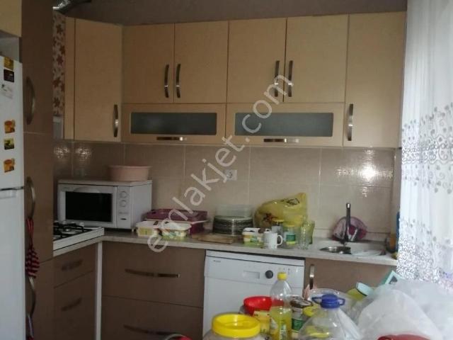 Balıkesir Karesi Ali Hikmet Pasha Mahallesi 4katlı Binanın 4ncü Katı 2+1salon Salomanj Satılık Daire