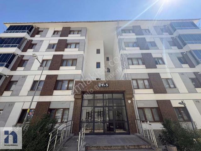 Balkan Yeni Toki Kiralık Geniş Teraslı 2+1 Daire