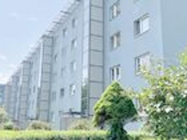 Balkon & Gäste Bad: Familienwohnung mit Blick in´s Grüne