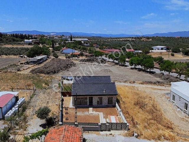 Ballıcada 285m2 İmarlı Arsa İçerisinde Kat Mülkiyetli 90m2 Villa