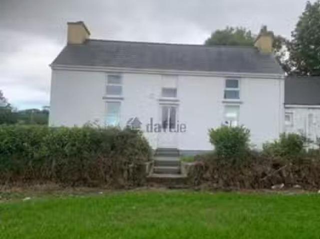 Ballincarriga, Dunmanway, Co. Cork is for rent
