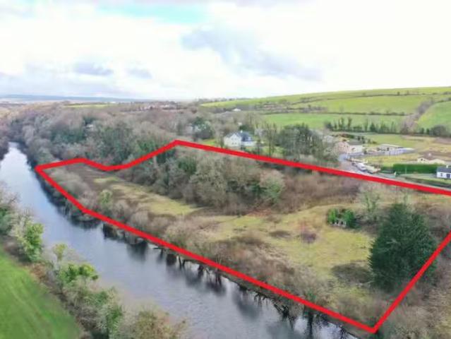 Ballinruddery, Listowel, Co Kerry is for sale