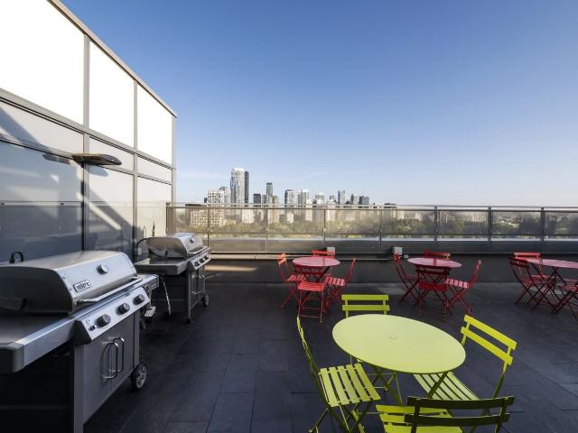 Balliol Park Studio Apartment for Rent at 118 Balliol St, Toronto, ON M4S 0A9 Davisville Village