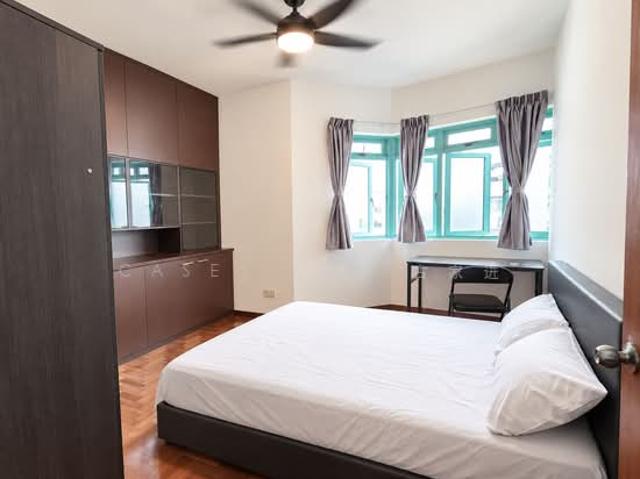 Ballota Park Condo Condominium For Rent, $6,300, 6 Bed 4 Bath 1,700 sqft $3.71 psf