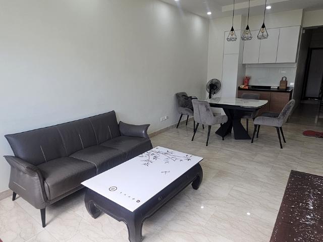 Ballota Park Condominium D17, Condominium