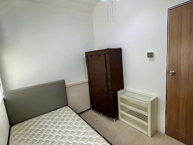Ballota Park Condominium D17, Condominium