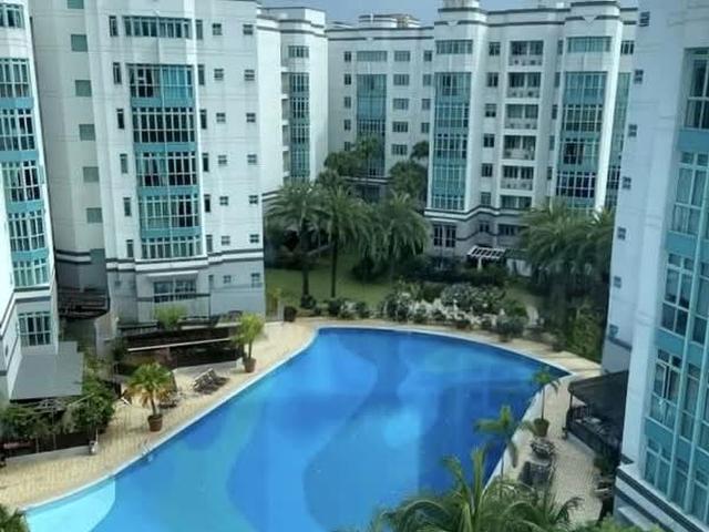 Ballota Park Condominium D17, Condominium