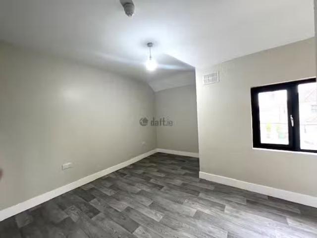 Ballyfermot Road Double Room / House Share, Ballyfermot, Dub.