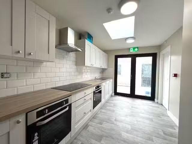 Ballyfermot Road Double Room, House Share, Ballyfermot, Dubl.