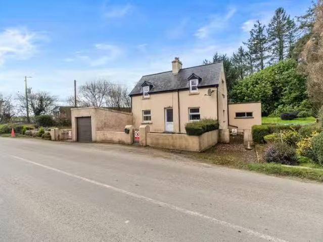 Ballyhandle, Innishannon, Crossbarry, Co. Cork, T12VCW7 is for.