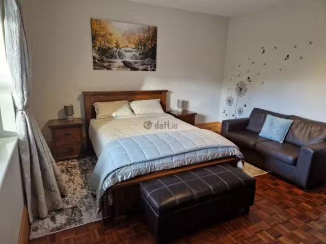 Ballyprecas, Bunclody, Enniscorthy, Millroad, Co. Wexford is f.