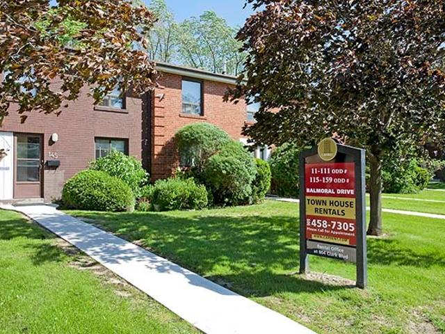 Balmoral Townhomes Townhouse 3 bedroom available at Balmoral Drive, Brampton Apartment for Rent