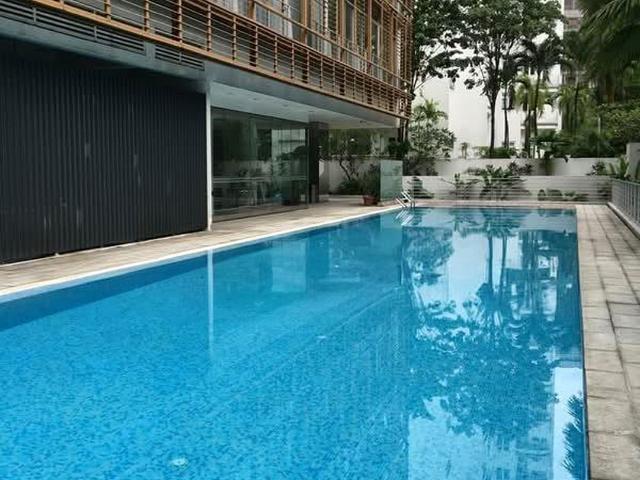 Balmoral Crest D10, Apartment