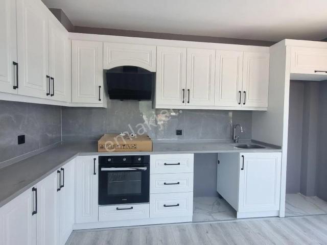 Balo Gayrimenkul'den Varsak Aktoprakta Havuzlu Kapalı Otoparklı 1+1 Kiralık