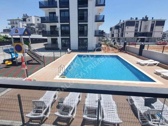 Balo Gayrimenkul'den 1+1 Havuzlu Sitede Kiralık Daire