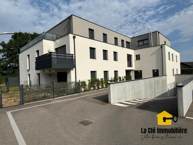 Bartenheim Superbe appartement 4 pièces de 84 m2 avec balcon, garage, cave et parking