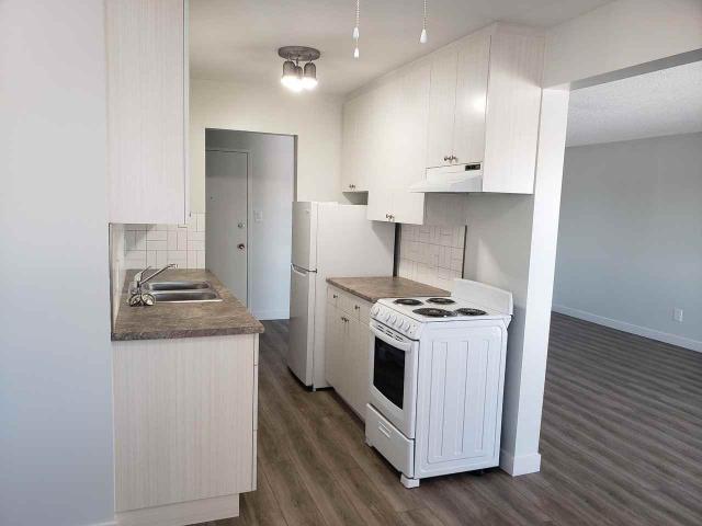 Barton Place 2 Bedroom Apartment for Rent at 10603 40 Ave Nw, Edmonton, AB T6J 2M3 Duggan