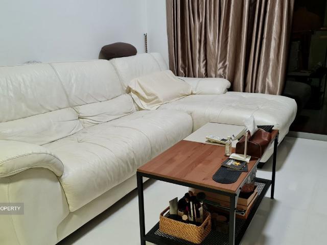 Bartley Residences D19, Apartment