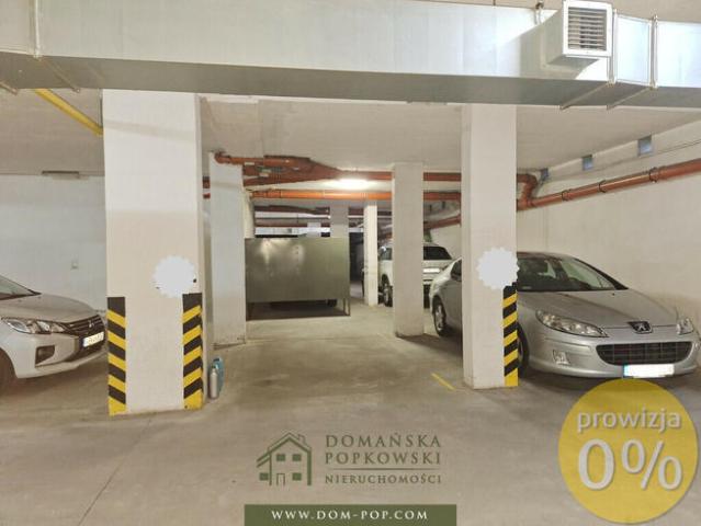 Bartycka 20 MIEJSCE POSTOJOWE w garażu poziemnym