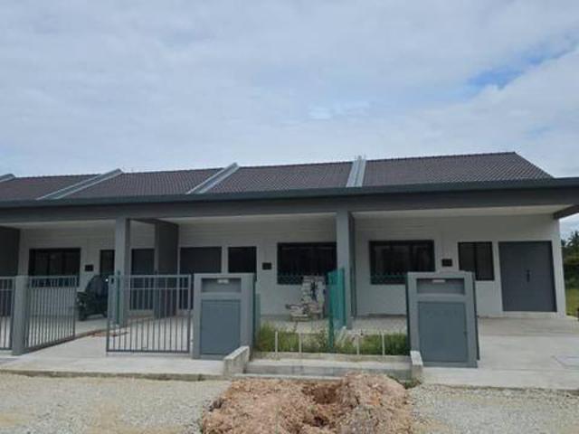 BARU 1Tingkat Teres Salak Tinggi Sepang