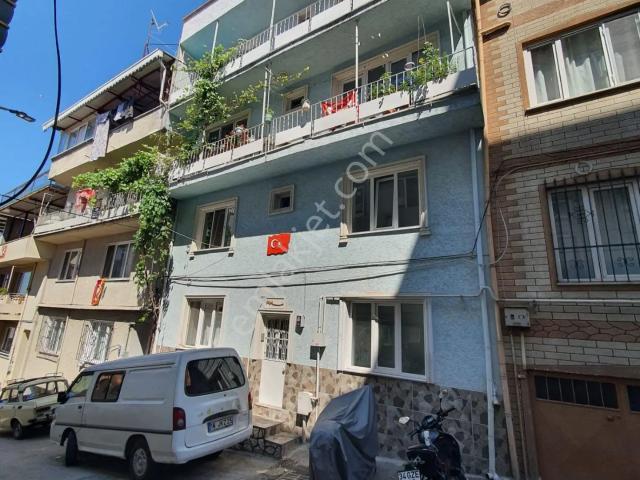 Baruthane'de Kiracılı Satılık 4 Katlı Bina