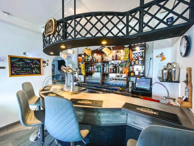 Bar com Negócio a funcionar na Praia da Luz