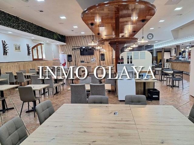 Bar en alquiler en Cornellà de Llobregat, de 450 m² 2 habitaciones por 2.500