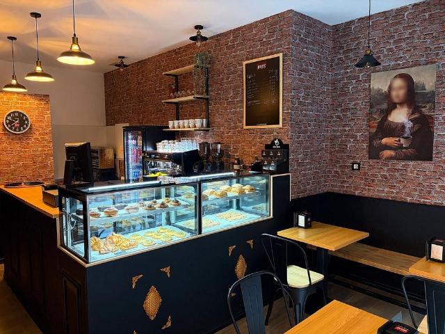 Bar en alquiler en calle De Cal Gerrer, Rubí, de 55 m² 2 habitaciones por 700
