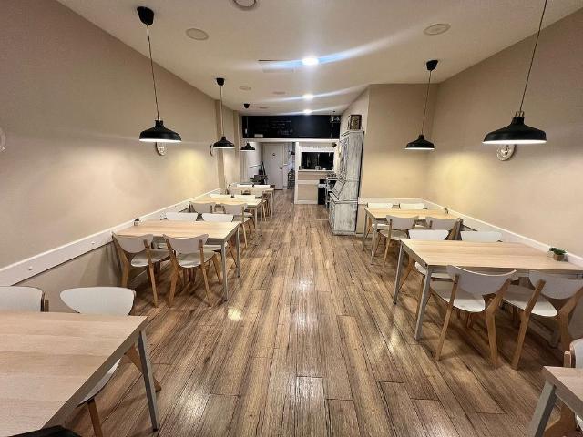 Bar en alquiler en calle De Guifré, Badalona, de 116 m² 2 habitaciones por 1.300