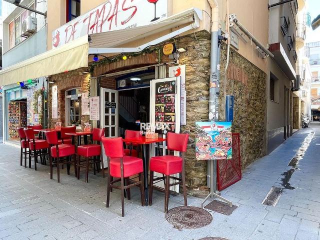 Bar en alquiler en calle De Joan Badosa i Compte, Roses, de 39 m² 2 habitaciones por 680