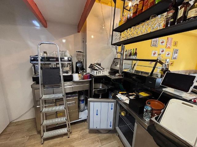 Bar en alquiler en calle De Les Ciències, Barcelona, de 40 m² 1 habitación por 800