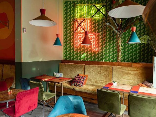 Bar en alquiler en calle De Mallorca, Barcelona, de 112 m² 2 habitaciones por 2.600