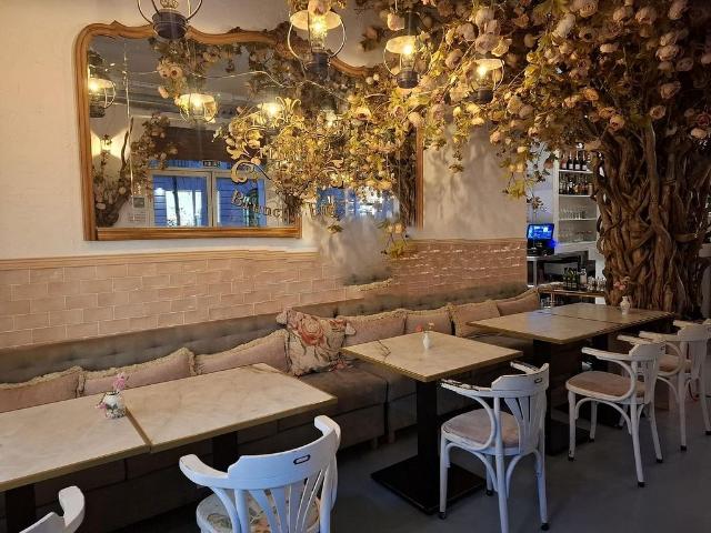 Bar en alquiler en calle De Provença, Barcelona, de 120 m² 2 habitaciones por 4.100