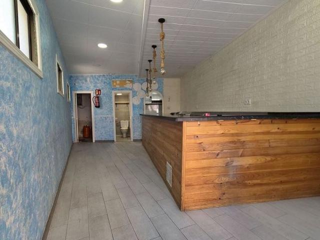 Bar en alquiler en calle De Ricart, Sant Adrià de Besos, de 40 m² 1 habitación por 765