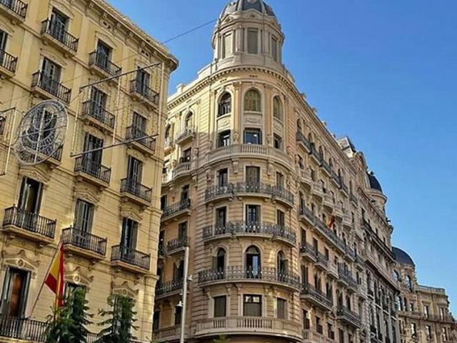 Bar en alquiler en calle Laietana, Barcelona, de 300 m² 1 habitación por 4.800