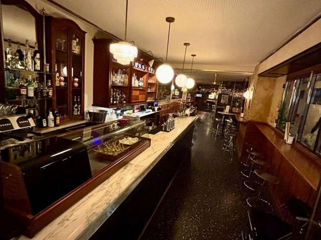 Bar en alquiler en Barcelona, de 112 m² 1 habitación por 2.600