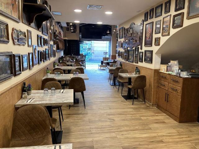 Bar en alquiler en Barcelona, de 290 m² 3 habitaciones por 14.000