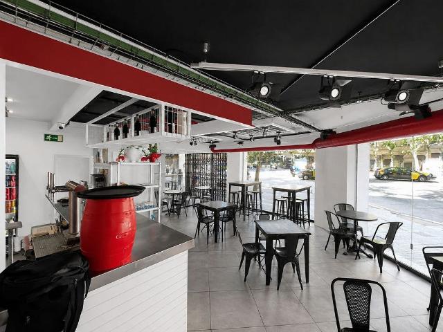 Bar en alquiler en Barcelona, de 229 m² 4 habitaciones por 3.300