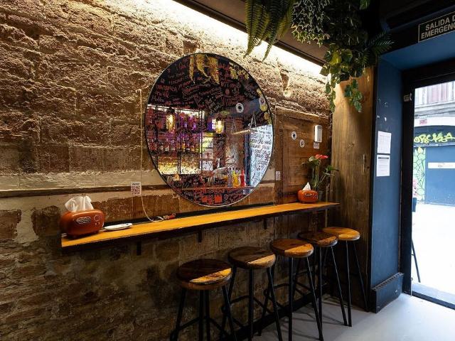 Bar en alquiler en Barcelona, de 30 m² 2 habitaciones por 1.100