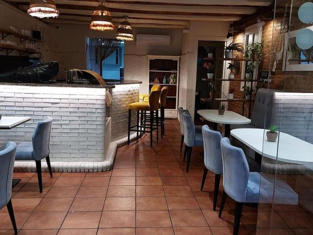 Bar en alquiler en Barcelona, de 55 m² 1 habitación por 750